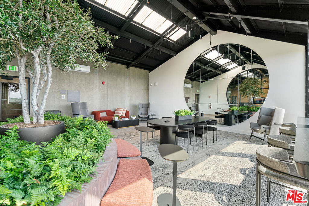 10700 Tabor Street - Photo 16