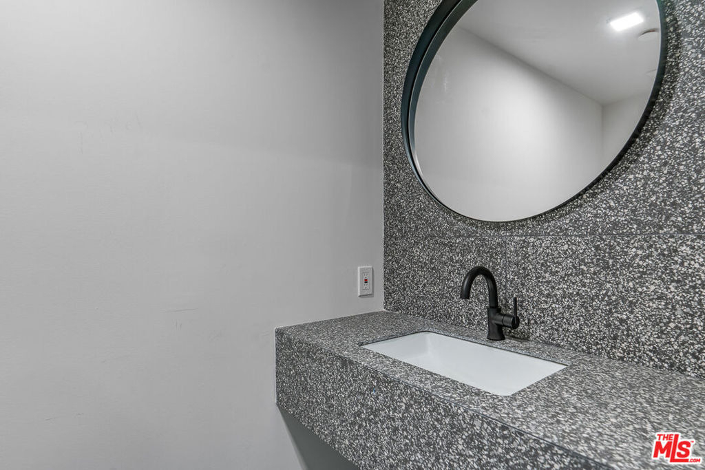 3688 Overland Avenue - Photo 4