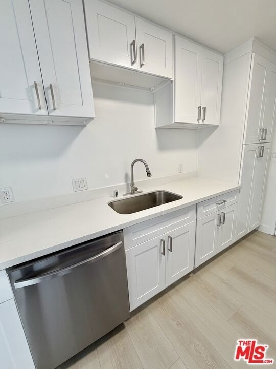 468 S Roxbury Drive - Photo 3