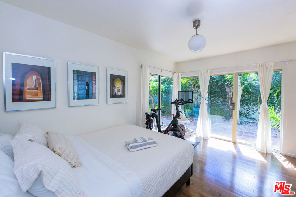 241 Rees Street - Photo 42