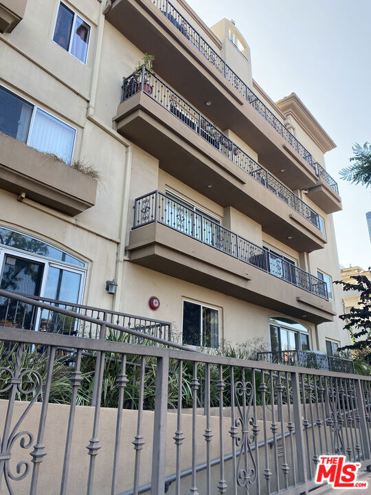 1255 Federal Avenue - Photo 1