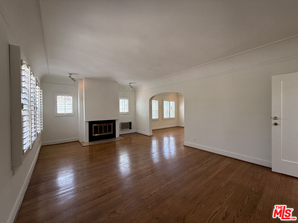 1249 S Tremaine Avenue - Photo 7