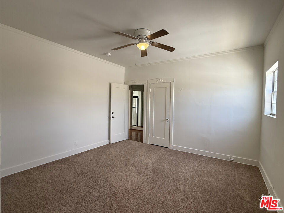 1249 S Tremaine Avenue - Photo 12