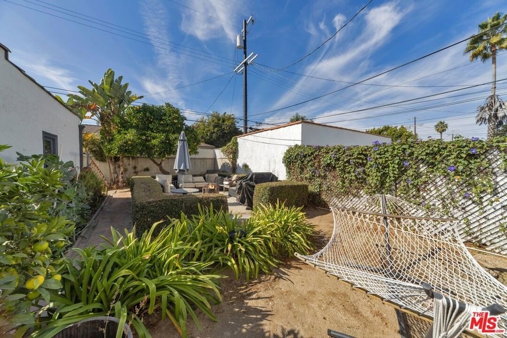 1249 S Tremaine Avenue - Photo 31