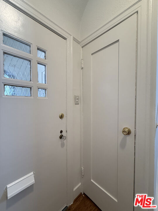 1249 S Tremaine Avenue - Photo 2