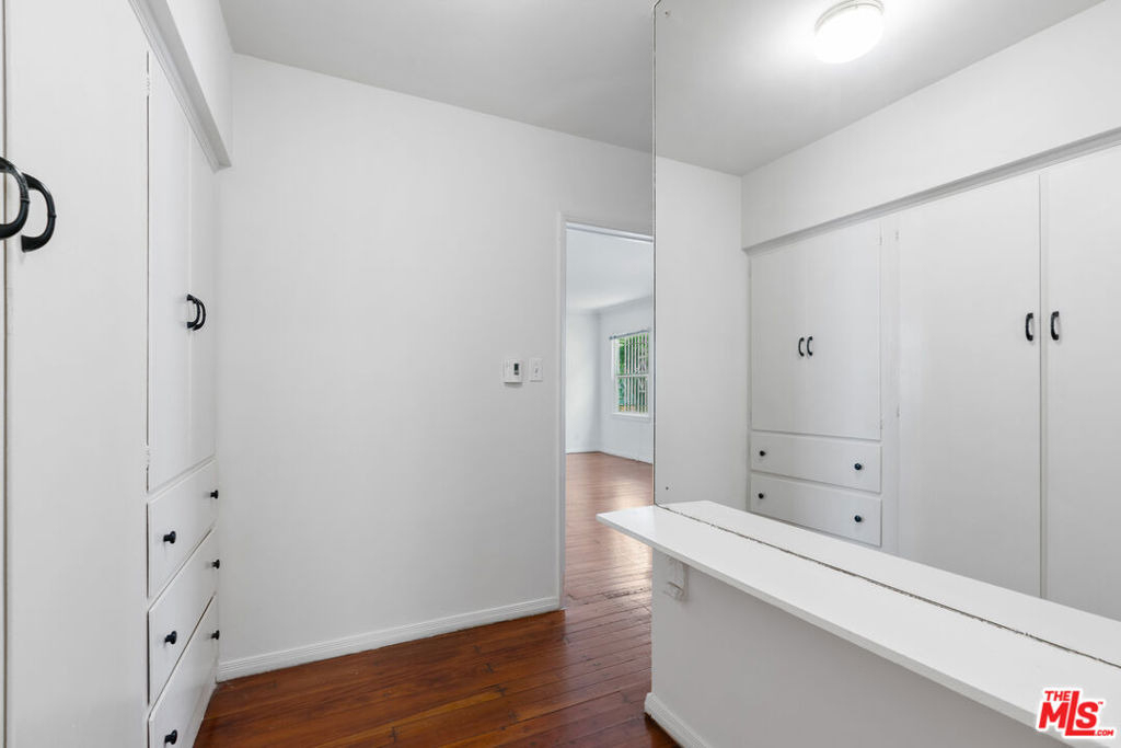 180 N Clark Drive - Photo 12