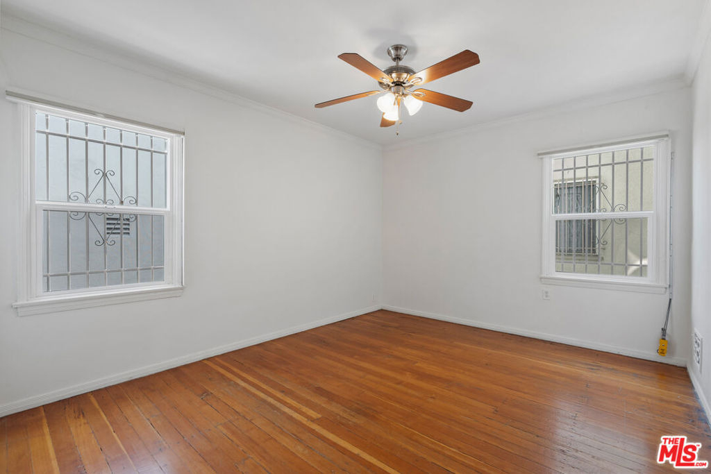 180 N Clark Drive - Photo 9