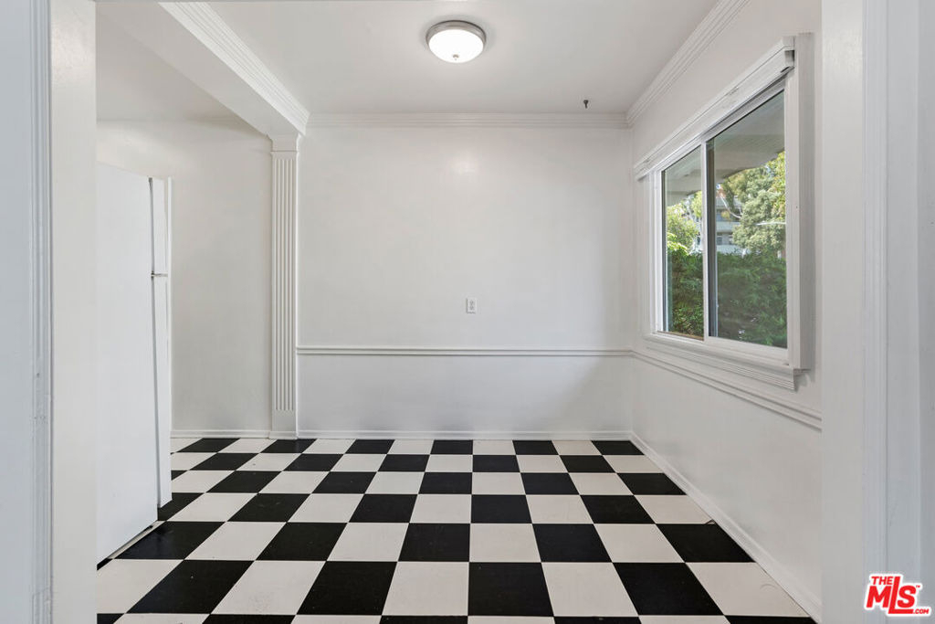 180 N Clark Drive - Photo 6