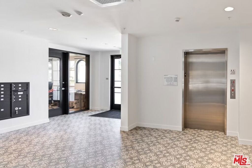5020 Woodman - Photo 30