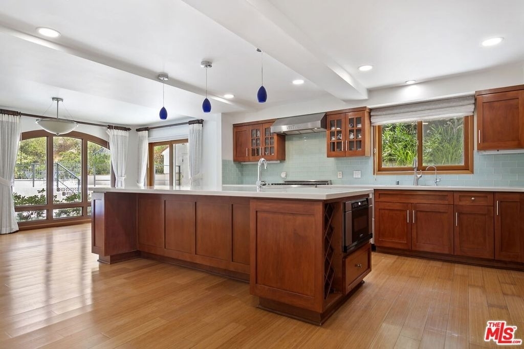 7863 Electra Drive - Photo 5