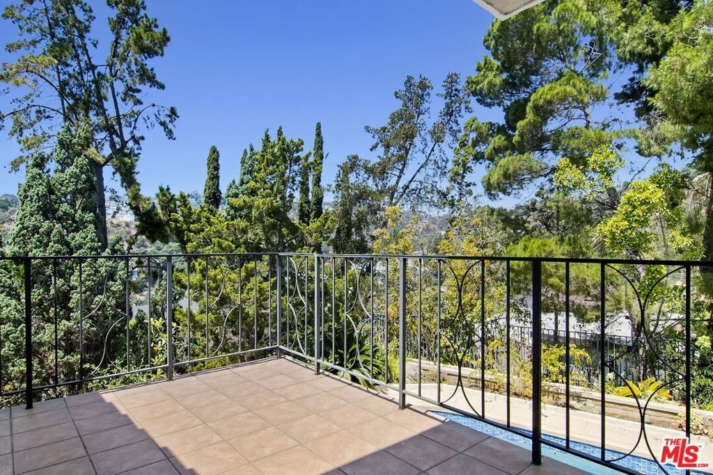 7863 Electra Drive - Photo 9