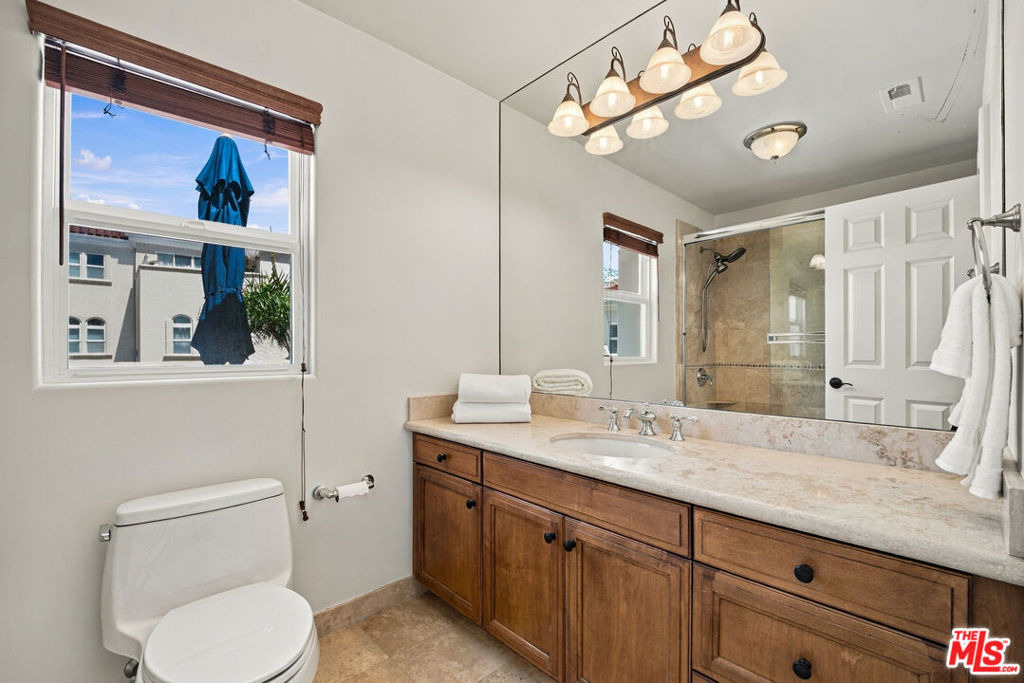 23949 De Ville Way - Photo 34