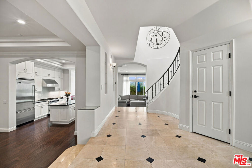 23949 De Ville Way - Photo 5