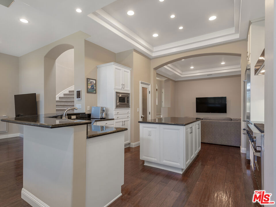 23949 De Ville Way - Photo 9