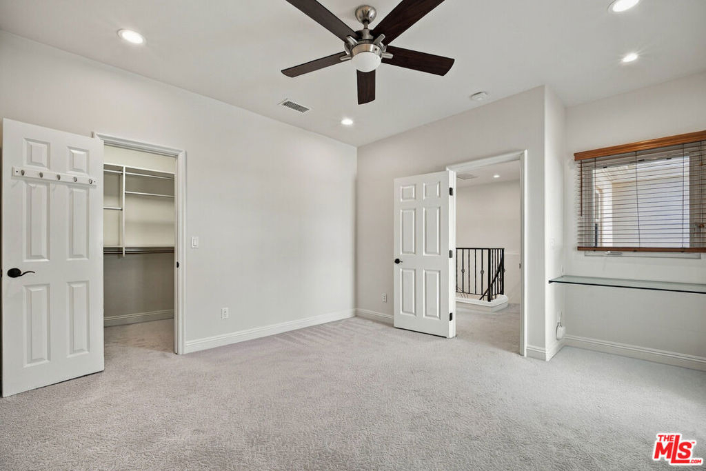23949 De Ville Way - Photo 32