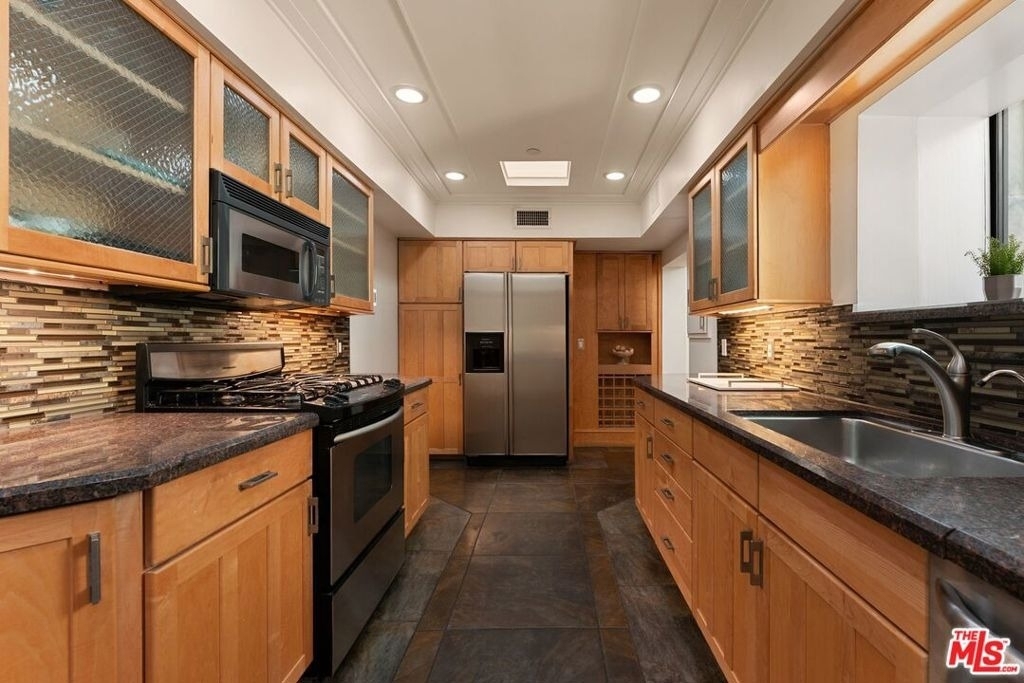 7770 Firenze Avenue - Photo 9