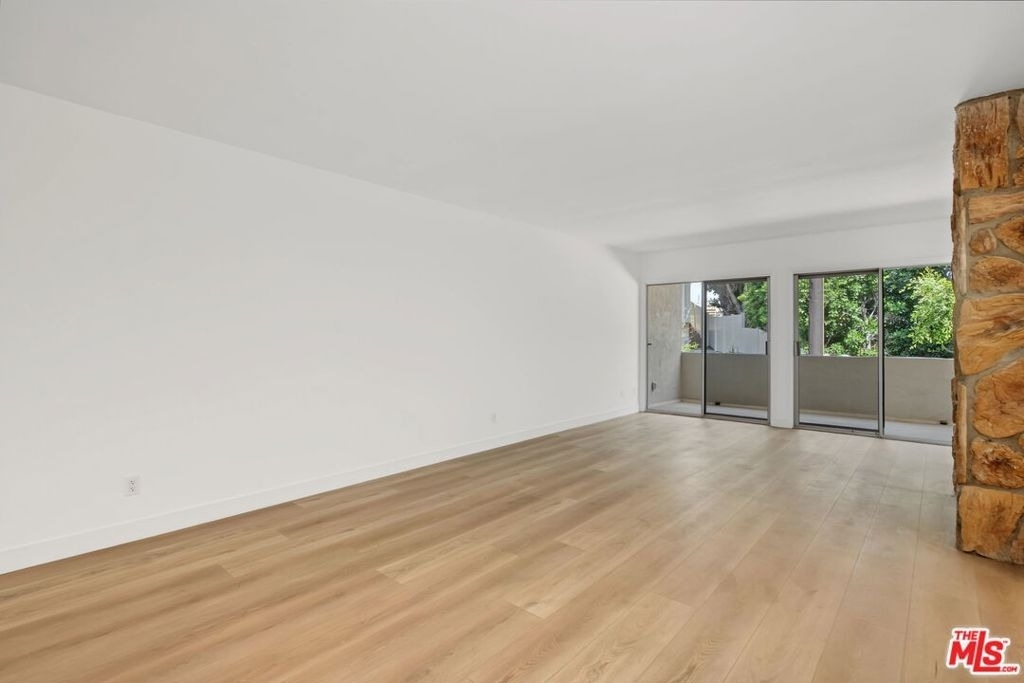 16169 W Sunset Boulevard - Photo 1