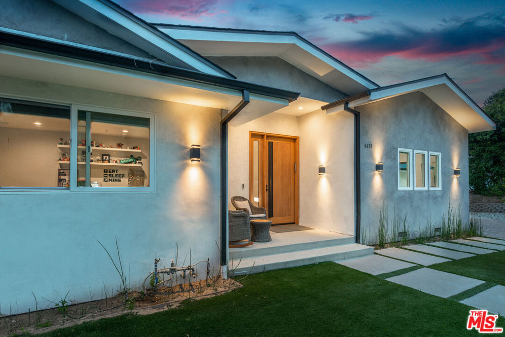 4629 Cerro Verde Place - Photo 3