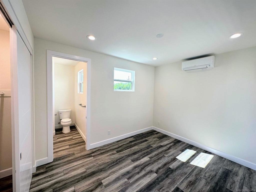 426 Sloane Ave - Photo 14