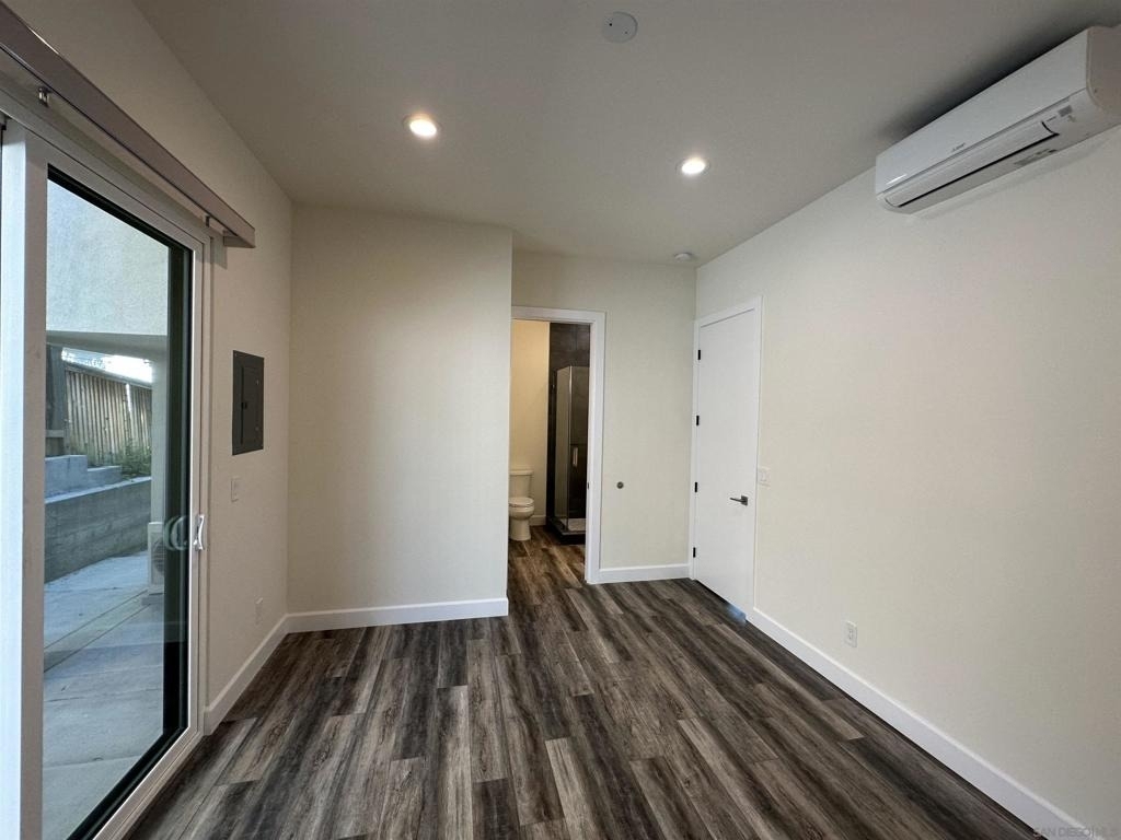 426 Sloane Ave - Photo 11