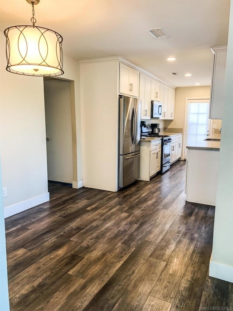 1286 Otono St - Photo 8