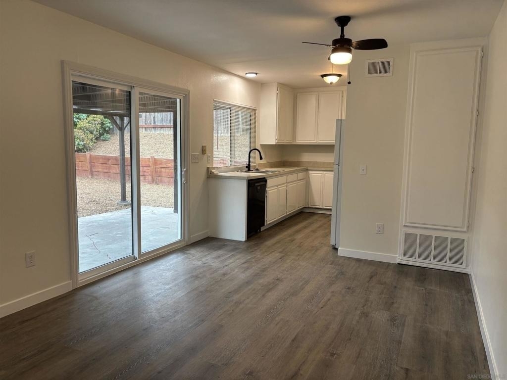 11385 Almazon St - Photo 13