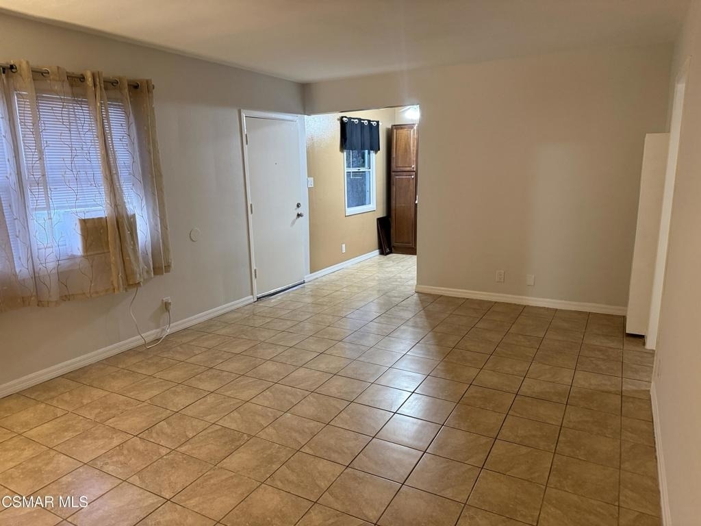 1873 Patricia Avenue - Photo 9