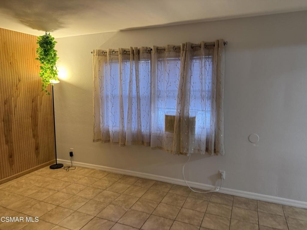 1873 Patricia Avenue - Photo 4