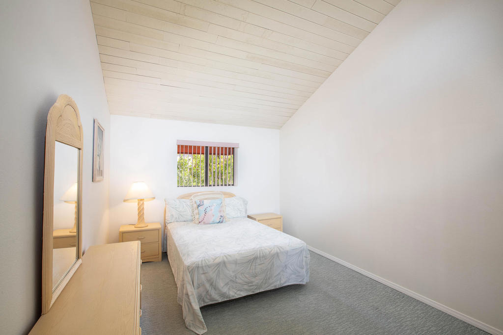 255 E Avenida Granada - Photo 4