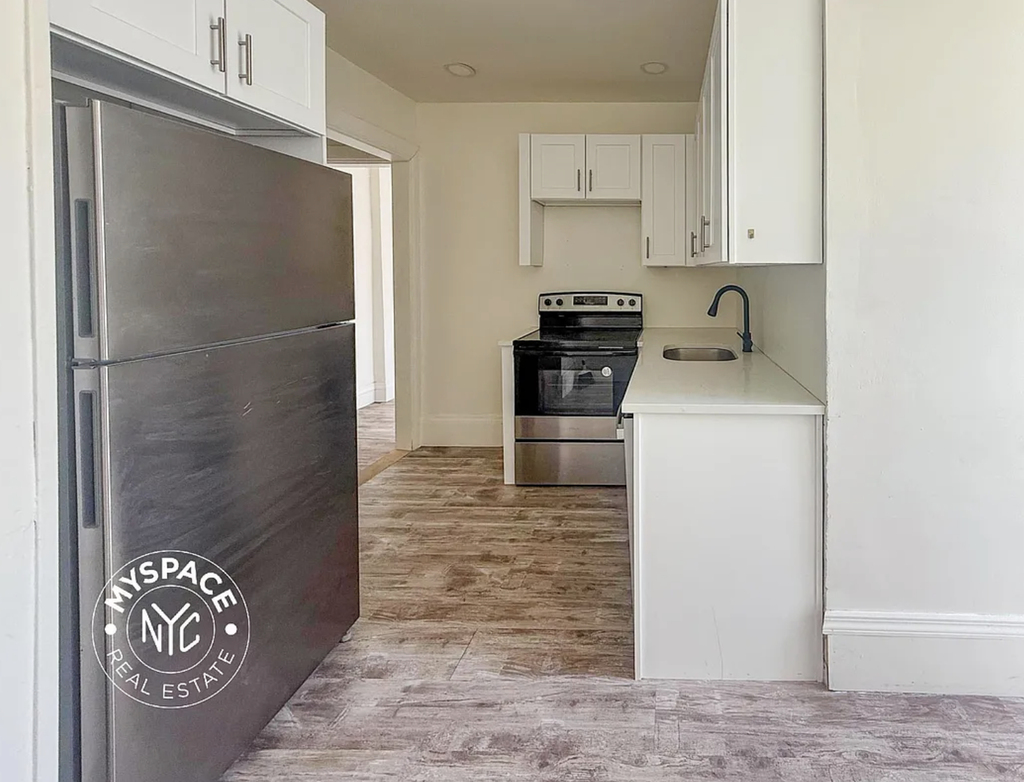 1176 Nostrand Avenue - Photo 9