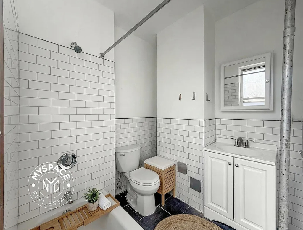 1176 Nostrand Avenue - Photo 7