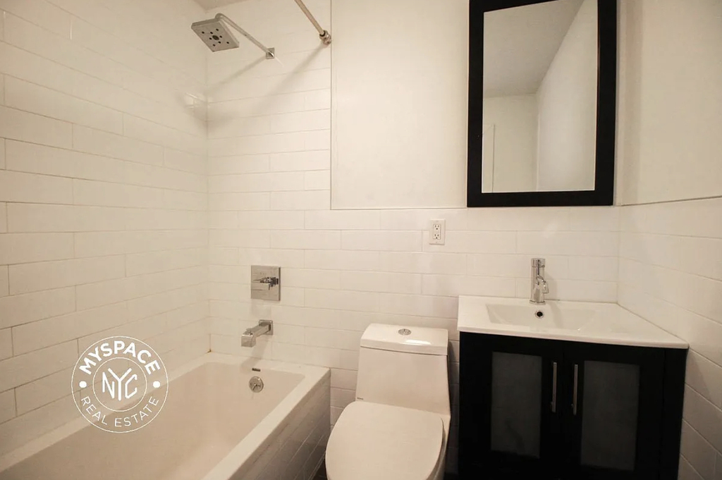 364 Bainbridge Street - Photo 5