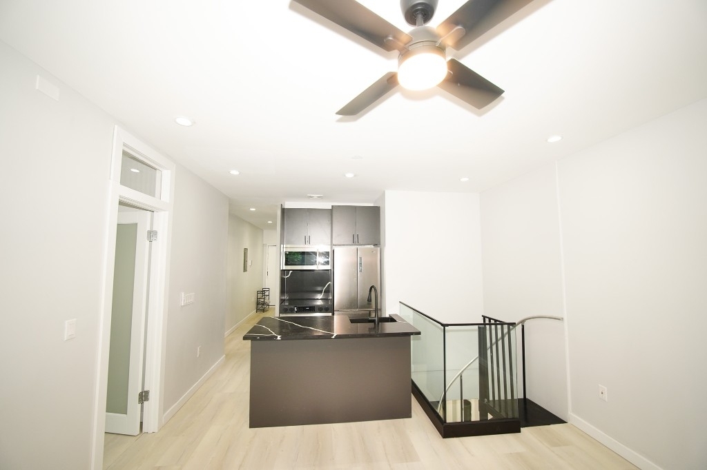 195 Stanton Street - Photo 1