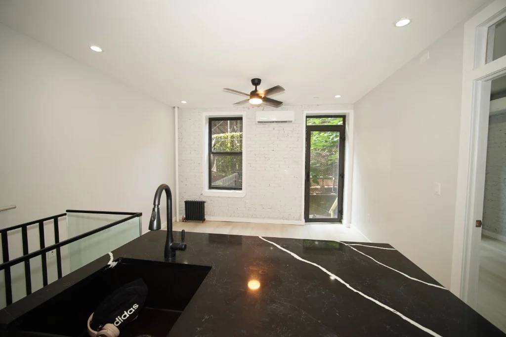 195 Stanton Street - Photo 0