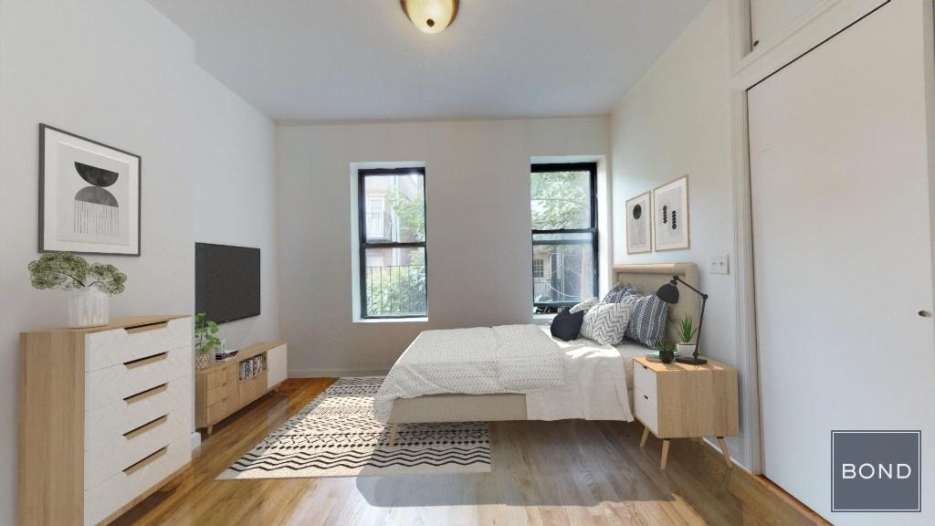 West 51 Street - Photo 0