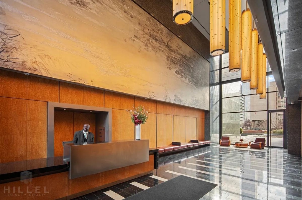 West 67th Street - Photo 7