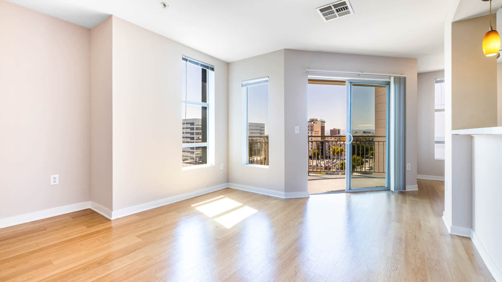 1050 Wilshire Blvd - Photo 16