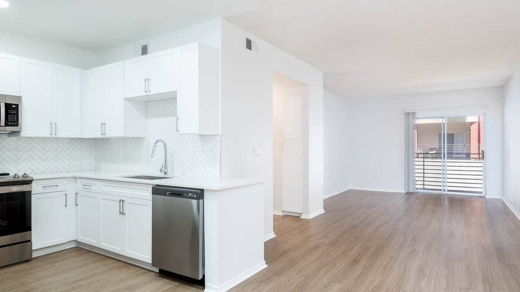 12629 El Camino Real - Photo 6