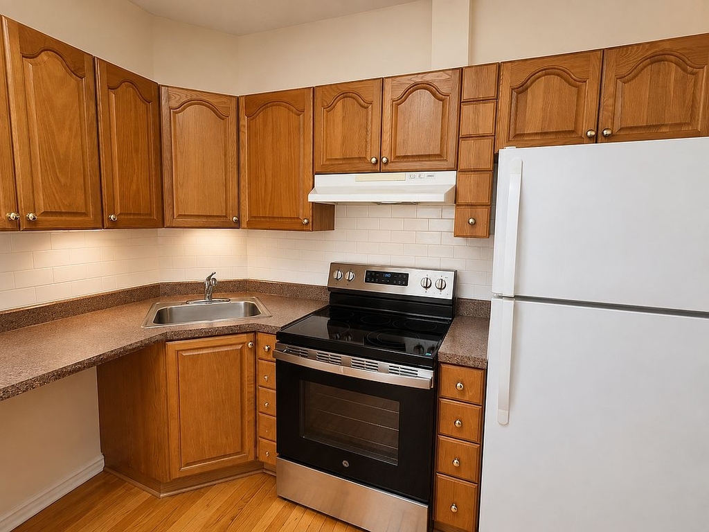 47th Street - Photo 5