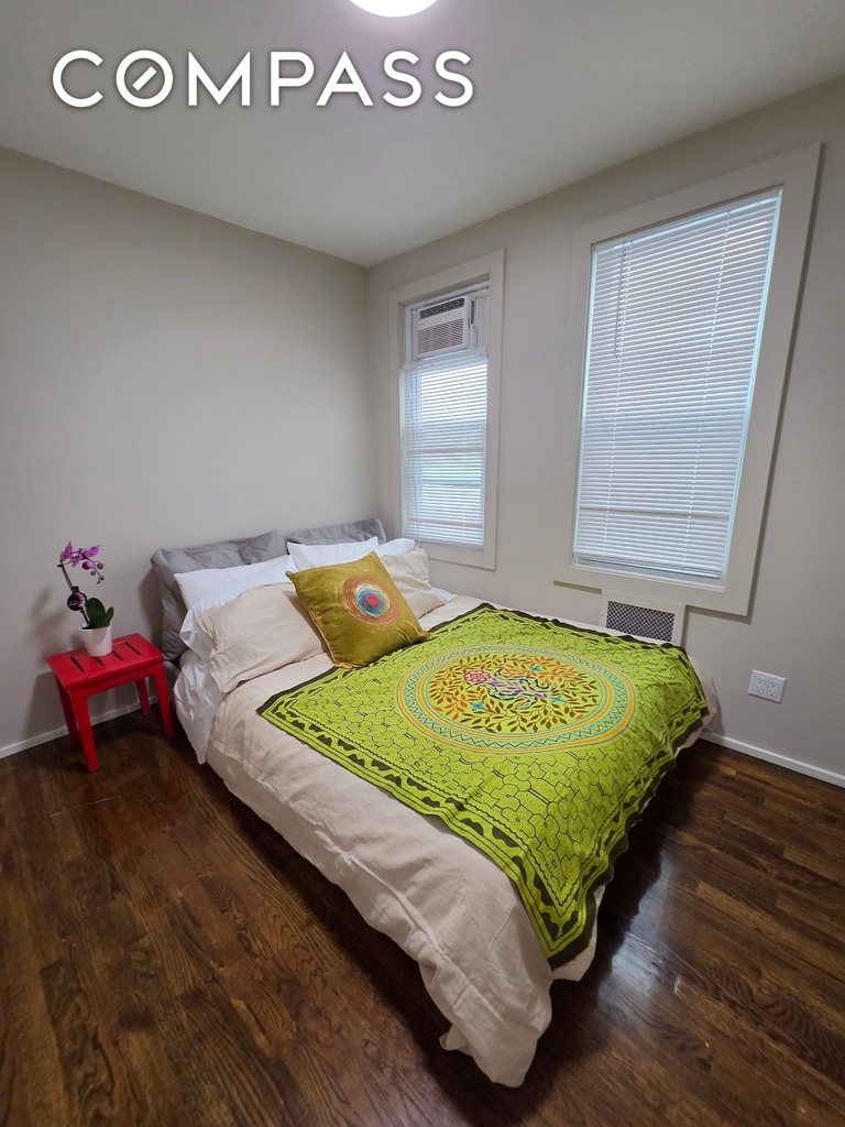 Olcott Street - Photo 4