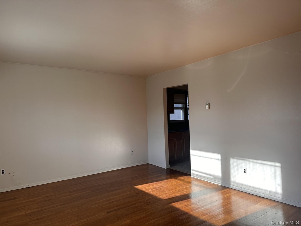 45 Benedict Avenue - Photo 5