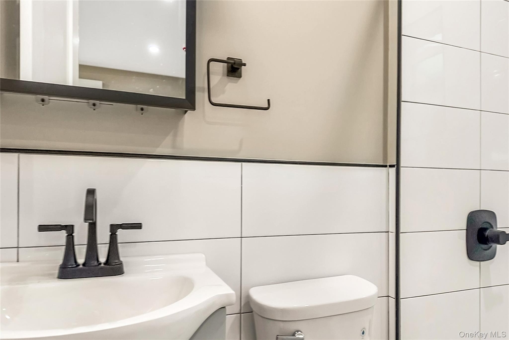 29 Tyler Street - Photo 7