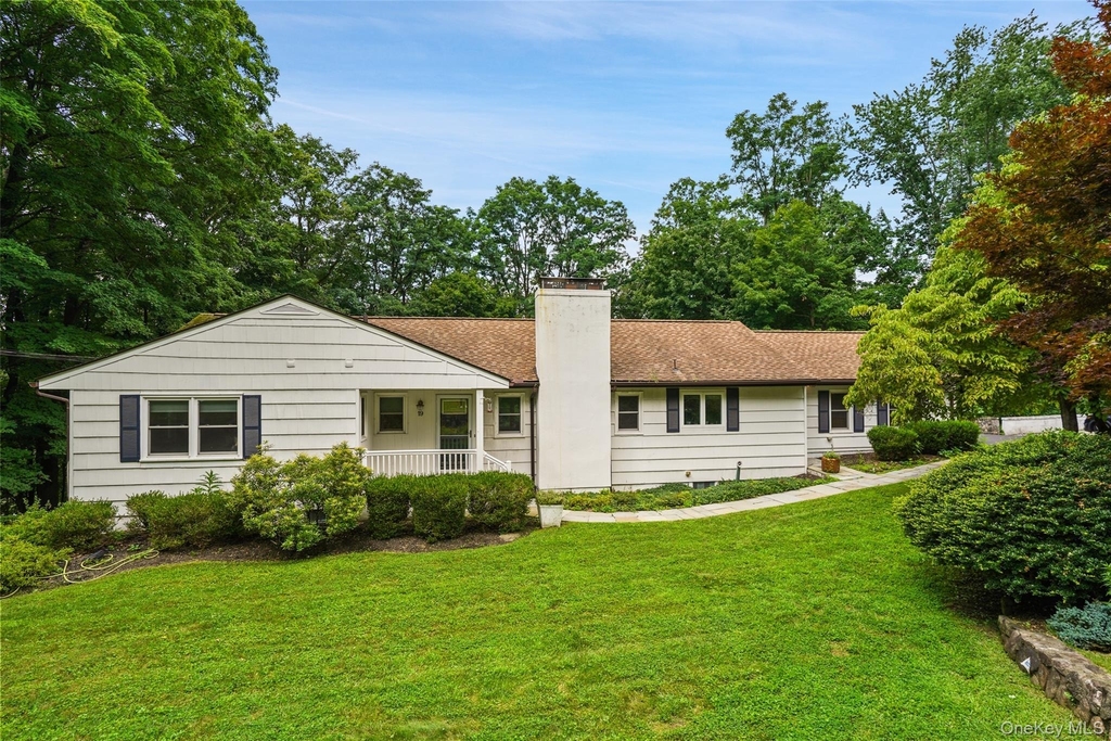 19 Skyview Drive - Photo 0
