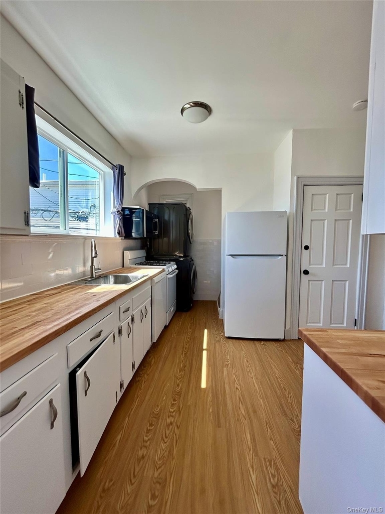 105 Mitchell Avenue - Photo 16