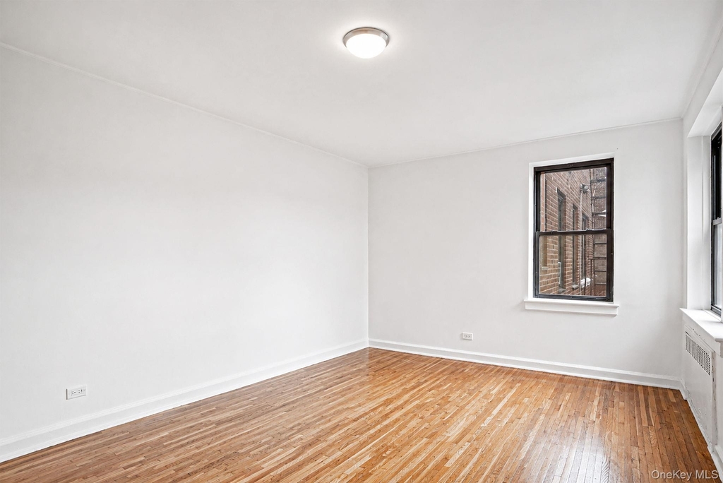 143-50 Hoover Avenue - Photo 4