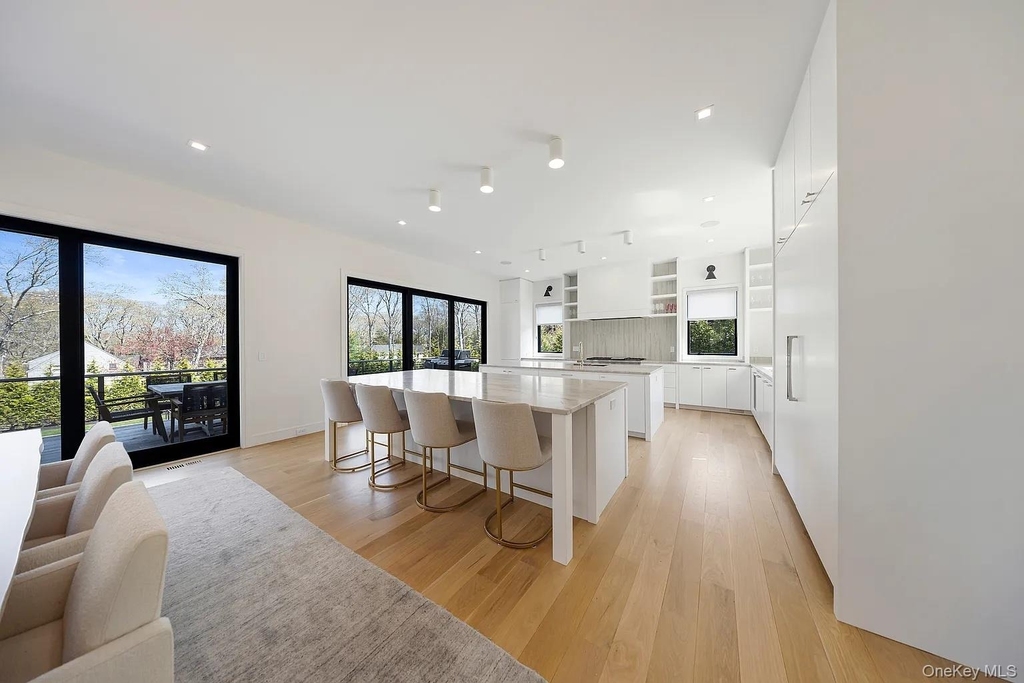 130 Highview Drive - Photo 3