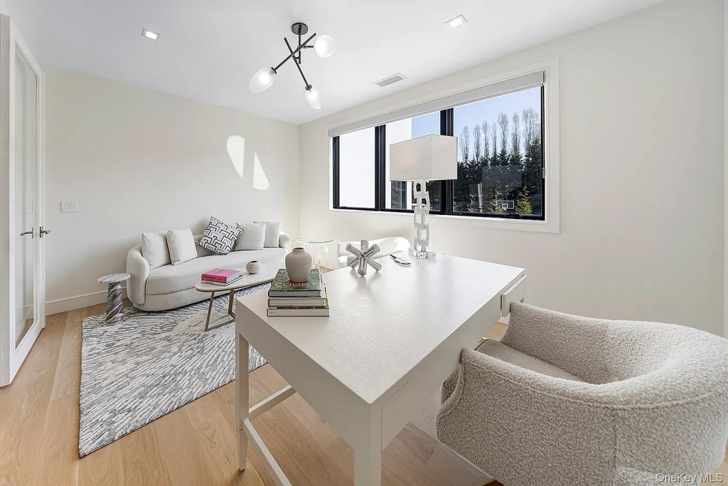 130 Highview Drive - Photo 7
