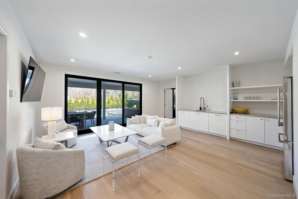 130 Highview Drive - Photo 13