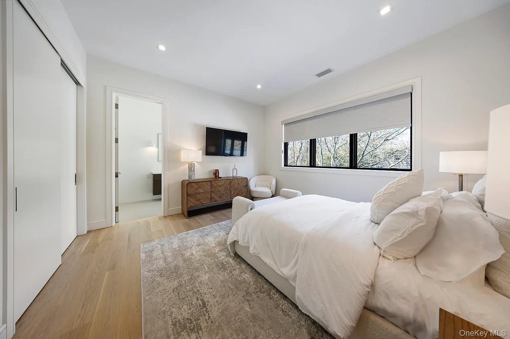130 Highview Drive - Photo 11