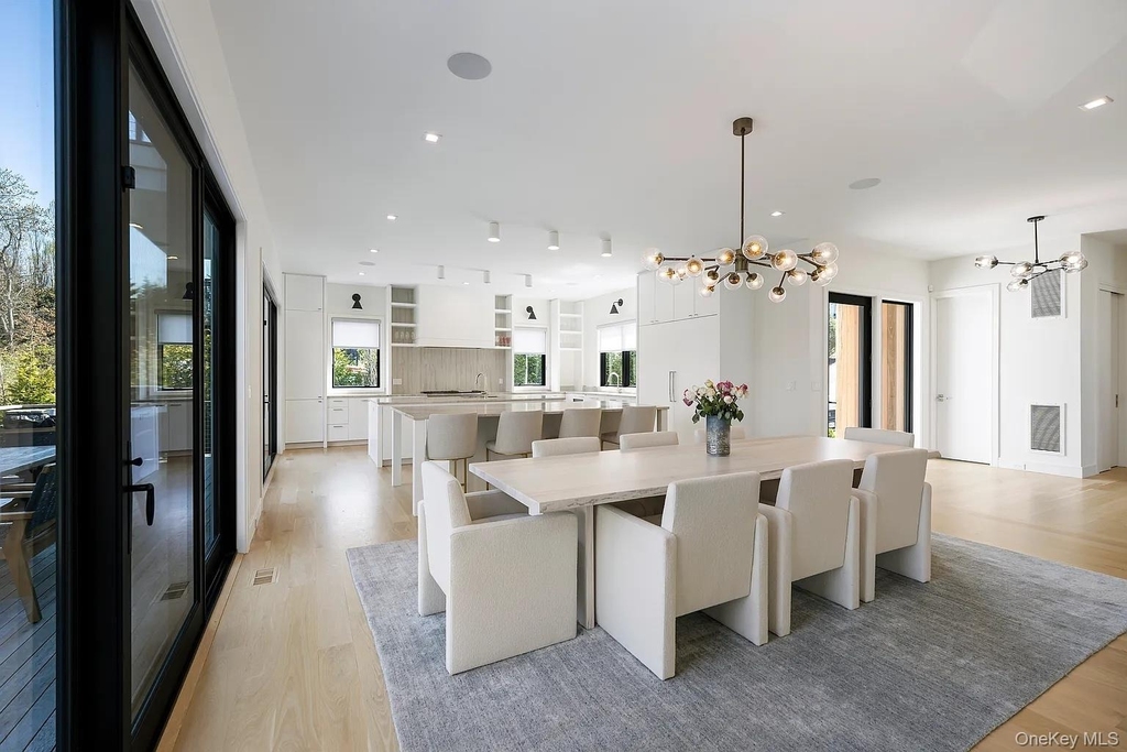 130 Highview Drive - Photo 4